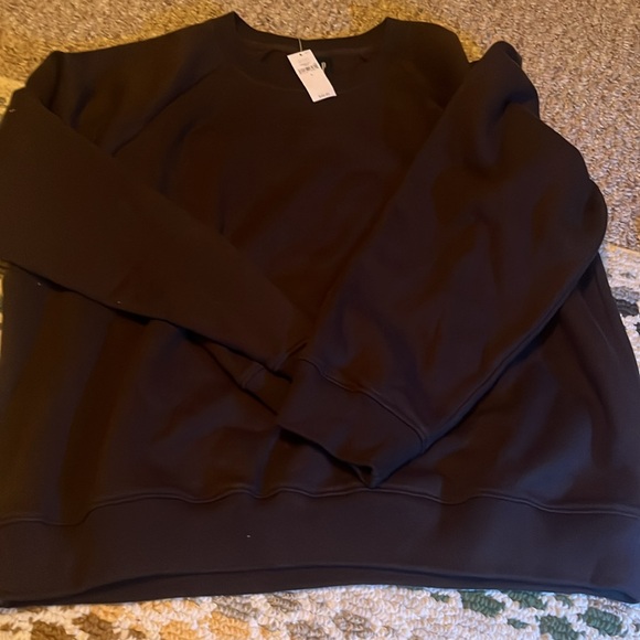 Gap crewneck in chocolate brown size L- NWT - Picture 3 of 3